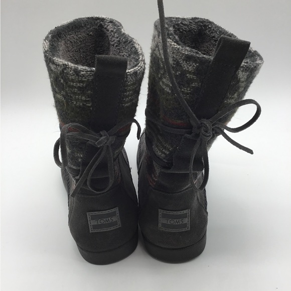 Tom’s Nepal Fleece lined Suede Boots - Picture 2 of 10